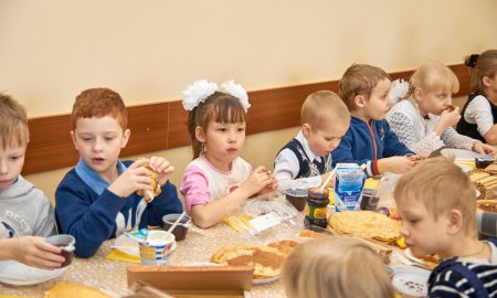 Детский праздник в воскресной школе Георгиевского храма города Дедовска
