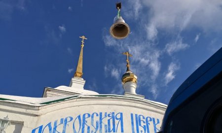 Новый колокол в Покровском храме села Огниково