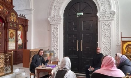 Встреча с прихожанами в храме Крестовоздвижения села Дарна