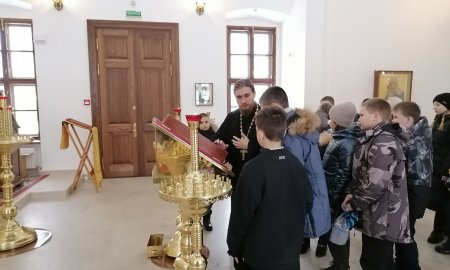 Юные гости из Новопетровской школы-интернат в Петропавловском храме