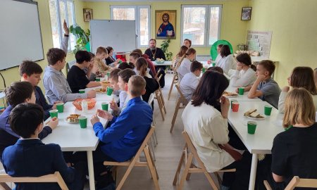 Встреча с семиклассниками в Мироносицком храме г. Истры
